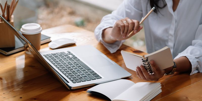 Os 4 Melhores Cursos para CEA Anbima em 2026 Como escolher o melhor curso para CEA ANBIMA
